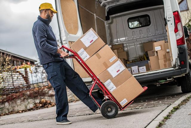 装卸搬运公司与运输设备租赁服务