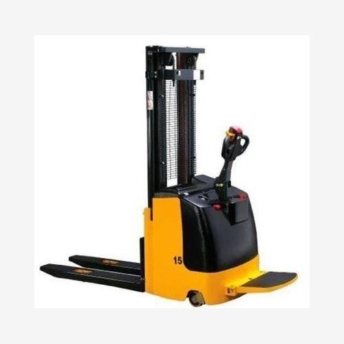 盐田区吊车租赁市场解析 装卸搬运服务与价格起步概览